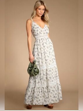 NWT Lulu's Fond of Frolicking White Floral Print Seersucker Maxi Dress Sz S
